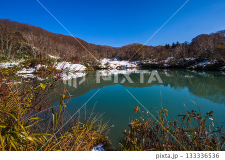 【青森県_八甲田_地獄沼】温泉を湧き出す底なし沼  10月 133336536