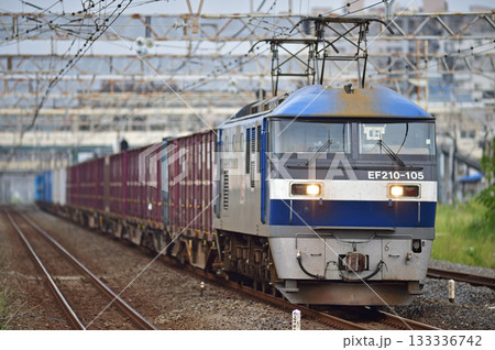 東海道本線 平塚 JR貨物 EF210-105(吹田) 東海道本線 平塚 JR貨物 EF210-105(吹田) 133336742