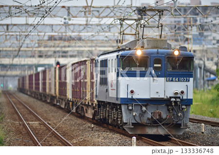 東海道本線　平塚　JR貨物　EF64-1037（愛知） 133336748