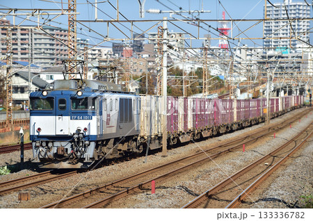 東海道本線　相模貨物　JR貨物　EF64-1011（愛知） 133336782