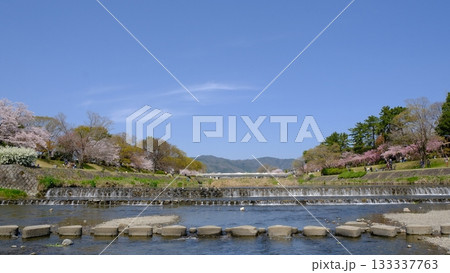 京都北山の賀茂川と飛び石 京都北山の賀茂川と飛び石 133337763