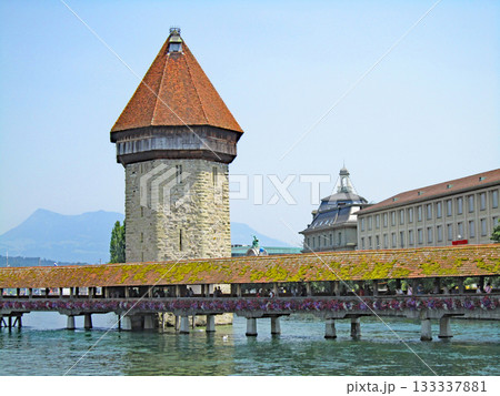 カペル橋と湖の都    ベルン 133337881