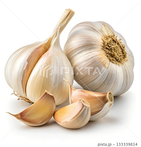Two whole garlic bulbs and three separated cloves arranged compositionally against a white background Two whole garlic bulbs and three separated cloves arranged compositionally against a white background 133339814