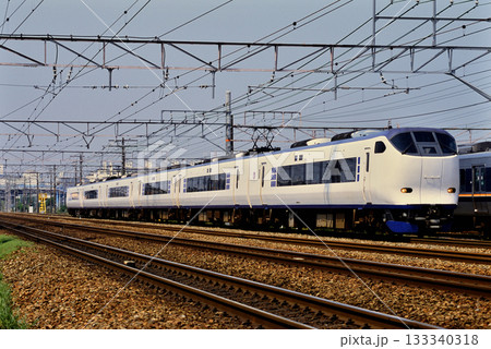 2007年　東海道本線を走る281系関空特急はるか6両 133340318