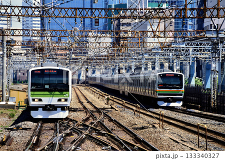 2007年 田町駅に進入する通勤電車 2007年 田町駅に進入する通勤電車 133340327