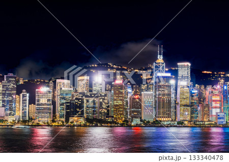 香港 夜のビクトリアハーバー 中環(セントラル)エリア 香港 夜のビクトリアハーバー 中環(セントラル)エリア 133340478