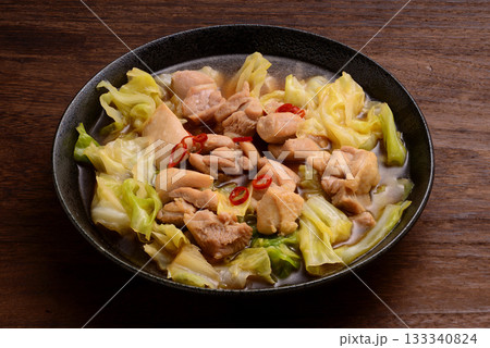 鶏キャベツ鍋 133340824