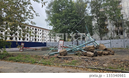 Urban construction site in Moscow with debris and residential buildings Urban construction site in Moscow with debris and residential buildings 133340981