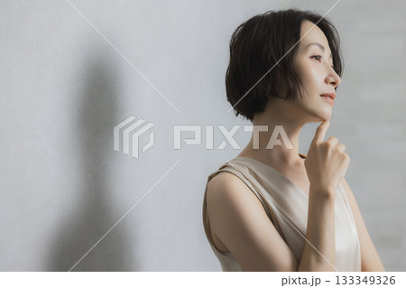 ミドル女性ビューティイメージ 133349326