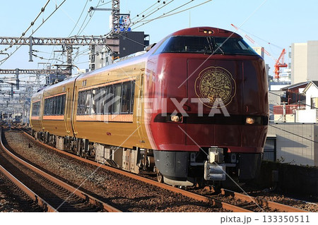 【JR西日本】683系6000番台 通勤特急「らくラクやまと」〜安寧〜（梅田貨物線：西九条〜大阪） 133350511