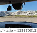 岩に囲まれた駐車場 133350812