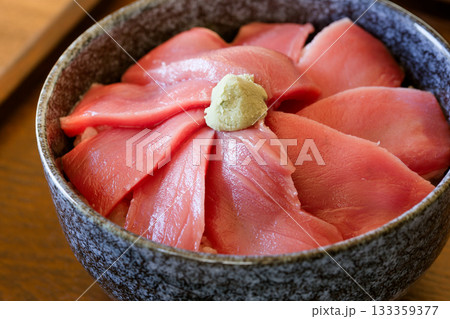 マグロ丼 133359377