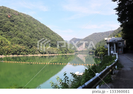 岡山県新見市金谷　中空重力式コンクリートダム　河本ダム 133360081