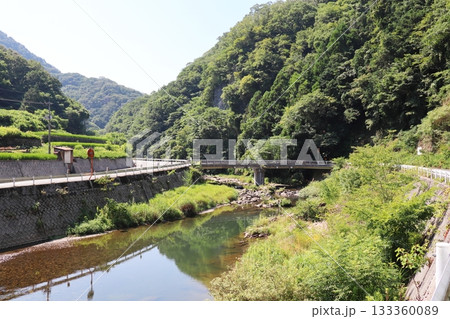 岡山県新見市金谷 河本ダム近くの本郷川 岡山県新見市金谷 河本ダム近くの本郷川 133360089