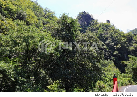 岡山県総社市槙谷　夏の豪渓　国指定名勝地 133360116