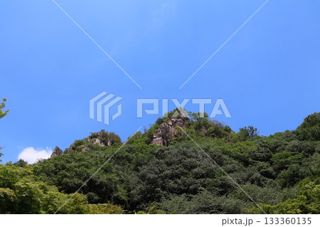 岡山県総社市槙谷　夏の豪渓　国指定名勝地 133360135