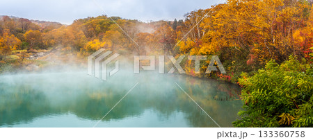 地獄沼の紅葉 パノラマ【青森県青森市】 地獄沼の紅葉 パノラマ【青森県青森市】 133360758