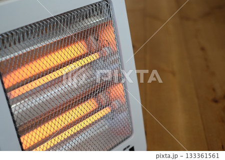 コンパクト電気ストーブ 133361561