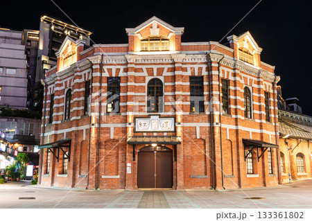 Night view of Ximending Red House Theater in Taipei, Taiwan. Though built as a marketplace in 1908 during Japanese rule, it has been used as a theater since 1945. 133361802