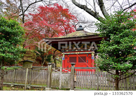 三井寺　毘沙門堂 133362570