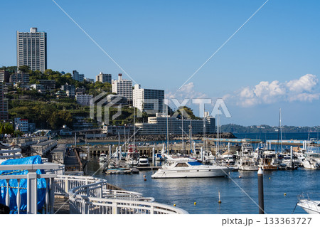 ヨットハーバーから見る風景 133363727