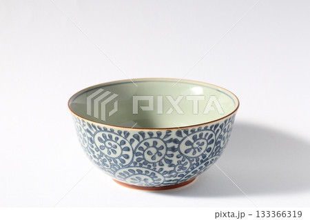 どんぶり 133366319