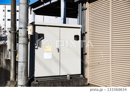 工場設備 キュービクル式高圧受電設備 工場設備 キュービクル式高圧受電設備 133368634