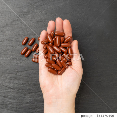 Cranberry Capsules, Garlic Extract Pills, Herbal Capsules, Analgesic Aluminum Blister, Painkiller Drugs 133370456