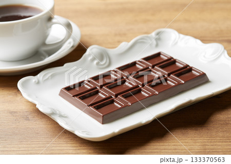 ビター板チョコレートのイメージ ビター板チョコレートのイメージ 133370563
