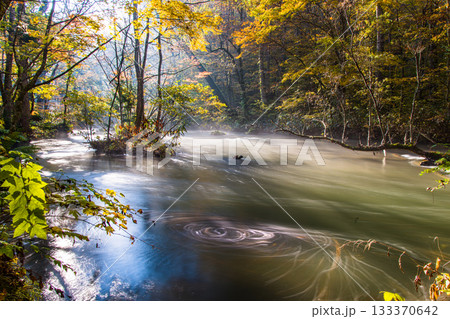 【青森県_奥入瀬渓流】錦秋の石ヶ戸 10月 【青森県_奥入瀬渓流】錦秋の石ヶ戸 10月 133370642