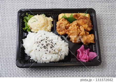 唐揚げ弁当 唐揚げ弁当 133372682