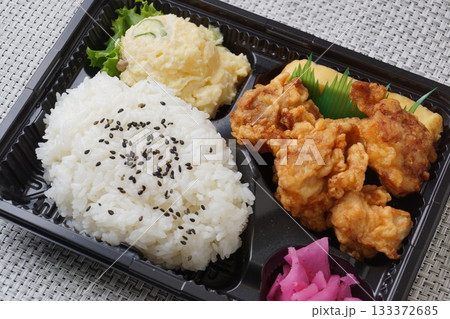 唐揚げ弁当 唐揚げ弁当 133372685