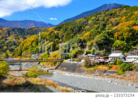 新波木井橋より身延山方向を望む(山梨県身延町)【2025.11】 133373154