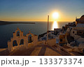ヨーロッパの美しい夕景, イア, サントリーニ島, ギリシャ 133373374