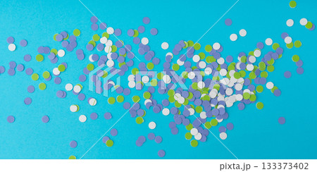 Confetti circles isolated. Round paper party confetti pattern 133373402