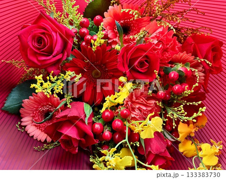 赤いバラの花束 赤いバラの花束 133383730