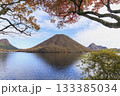 榛名山　榛名湖　秋　紅葉　榛名富士 133385034