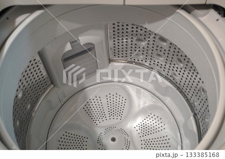 タテ型洗濯機の洗濯槽08 133385168