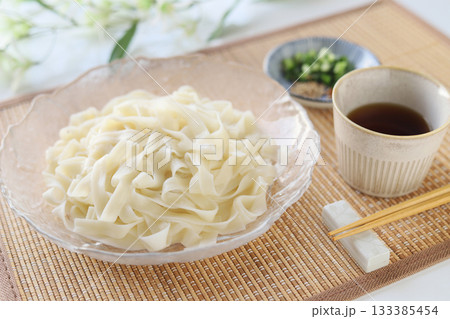 つるっ!とした喉越し、きしめん(ざる) つるっ!とした喉越し、きしめん(ざる) 133385454