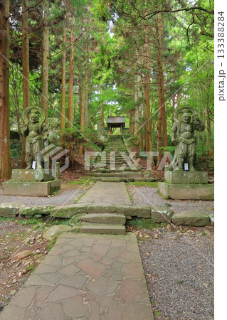 【大分県】国東半島の両子寺の仁王門 【大分県】国東半島の両子寺の仁王門 133388284