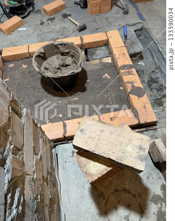 Construction of a heating furnace Construction of a heating furnace 133390034