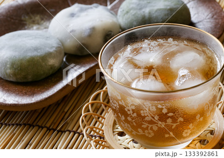 麦茶と大福 麦茶と大福 133392861
