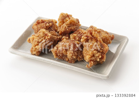 鶏の唐揚げ 133392884