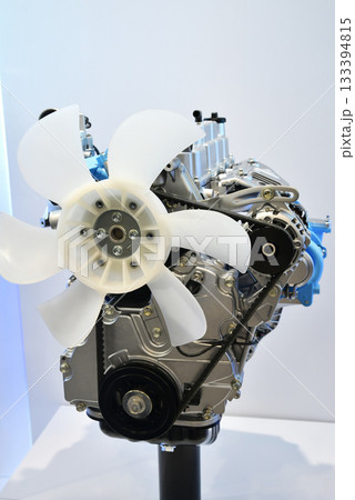 自動車のエンジン 自動車のエンジン 133394815