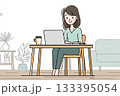 在宅ワーク中の30代日本人女性3 133395054