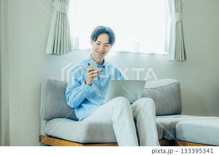 テレワーク ミドル男性 テレワーク ミドル男性 133395341