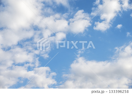 秋の空 青空 晴れ 空だけ 秋 11月 イメージ 【神奈川県】 秋の空 青空 晴れ 空だけ 秋 11月 イメージ 【神奈川県】 133396258