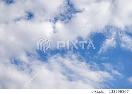 秋の空 青空 晴れ 空だけ 秋 11月 イメージ 【神奈川県】 秋の空 青空 晴れ 空だけ 秋 11月 イメージ 【神奈川県】 133396567
