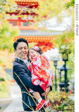 七五三 娘とパパ 七五三 娘とパパ 133397028