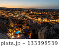 トルコ•世界遺産カッパドキア、ギョメレ市街の夜景 133398539